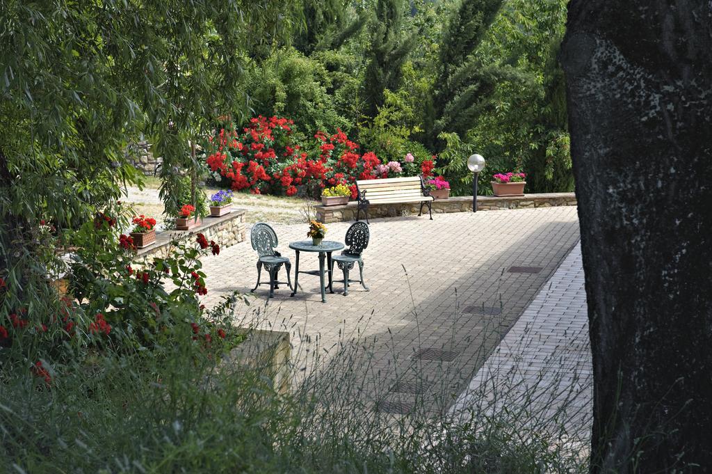 La Buca Di Montauto San Gimignano Bagian luar foto
